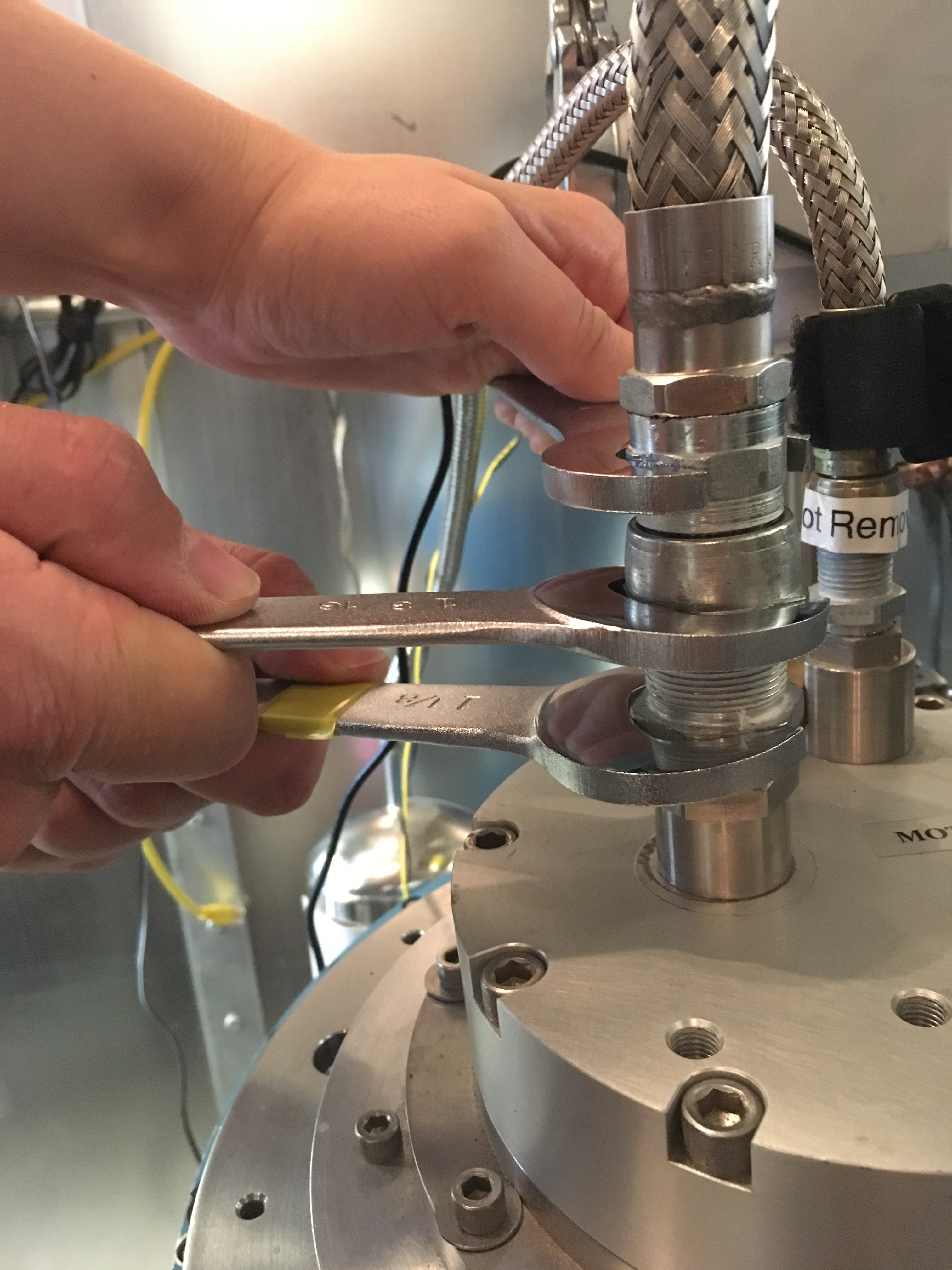 bracing the aeroquip valves